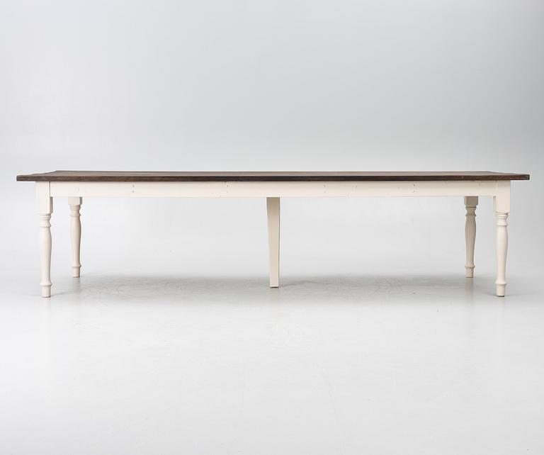 Matbord, BOVO Barnwood, 2022.