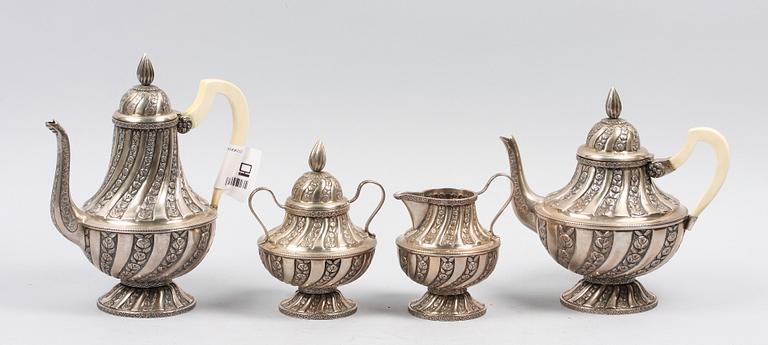 KAFFE och TESERVIS, 4 delar. Silver.