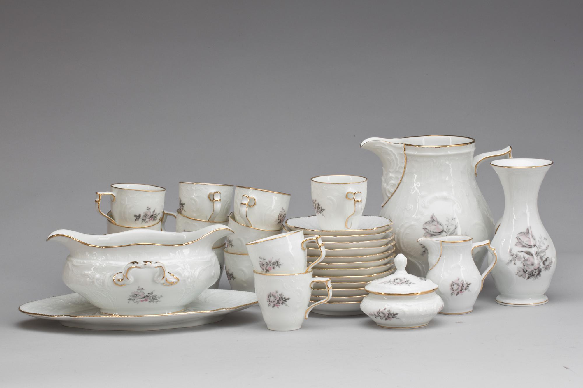 SERVIS, ca 85 delar. Porslin, Rosenthal "Sans souci".