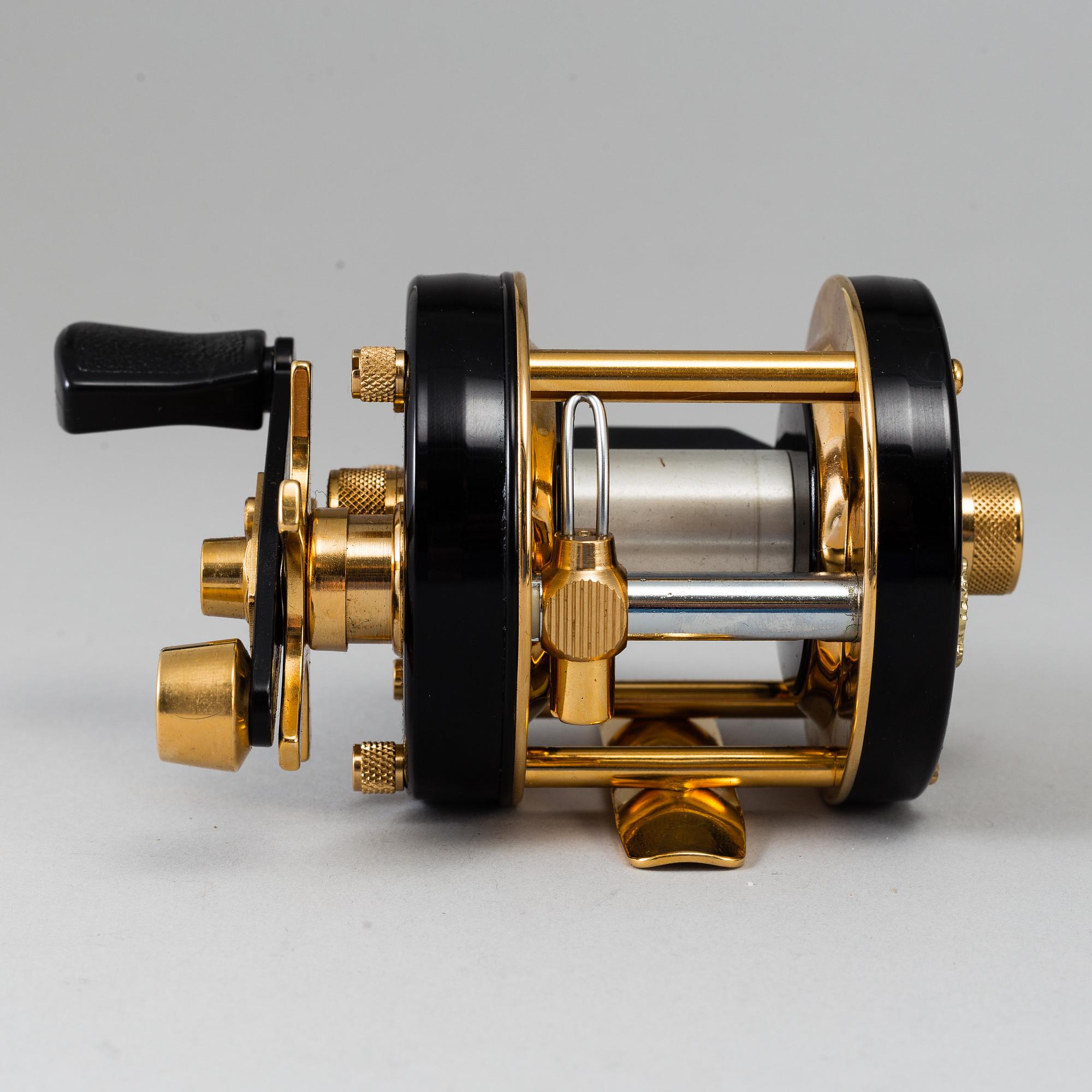 Abu Garcia Limited Edition Ambassadeur 5600 CDL Reel In Wood