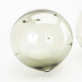 TIMO SARPANEVA, 3 glass balls, 'Aurinkopallo'  Iittala, 1970's.