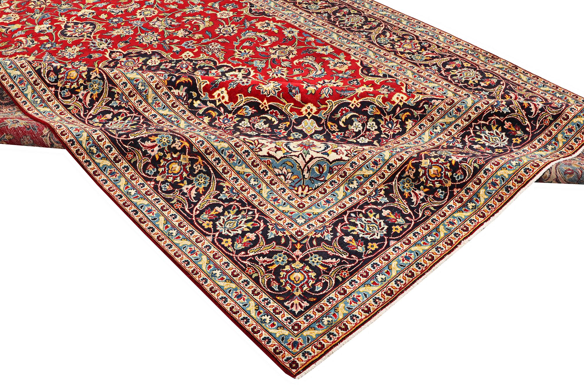 A carpet, Kashan, ca 365 x 245 cm.