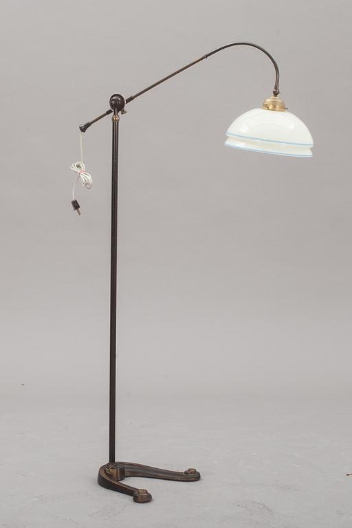 GOLVLAMPA, art deco. 1900-talets första hälft.