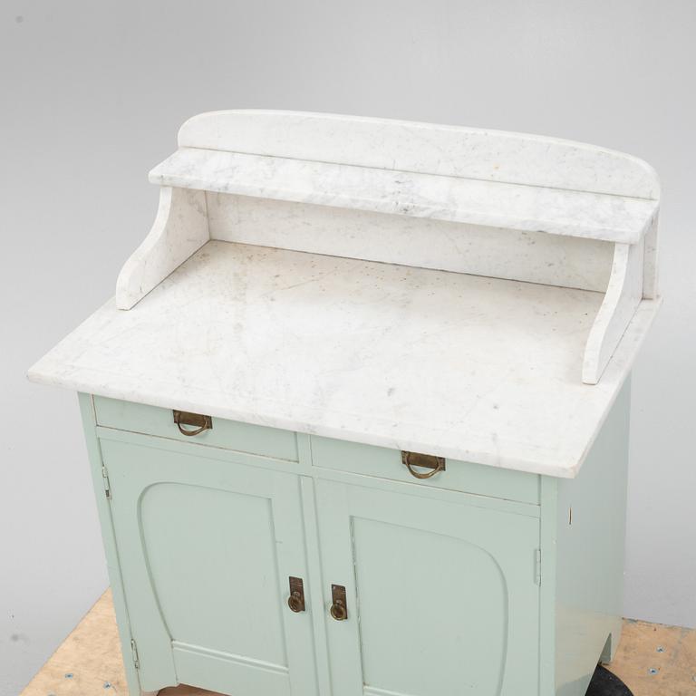A commode, early 20th Century.