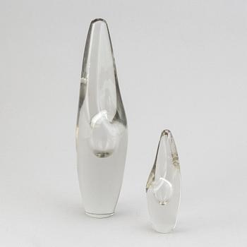 Two 'Orkidé' sculptures/vases by Timo Sarpaneva, Iittala, one dated 1957.
