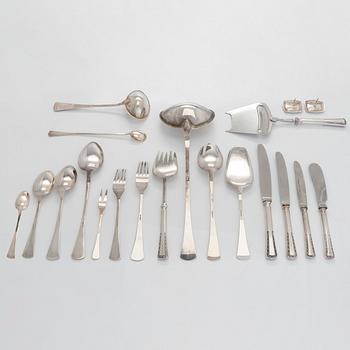 Tillander, bestickuppsättning, 118 delar, silver, "Käpy" (Kotte), Helsinki 1970-tal. Design: Vilho Ellenberg, 1920-tal.