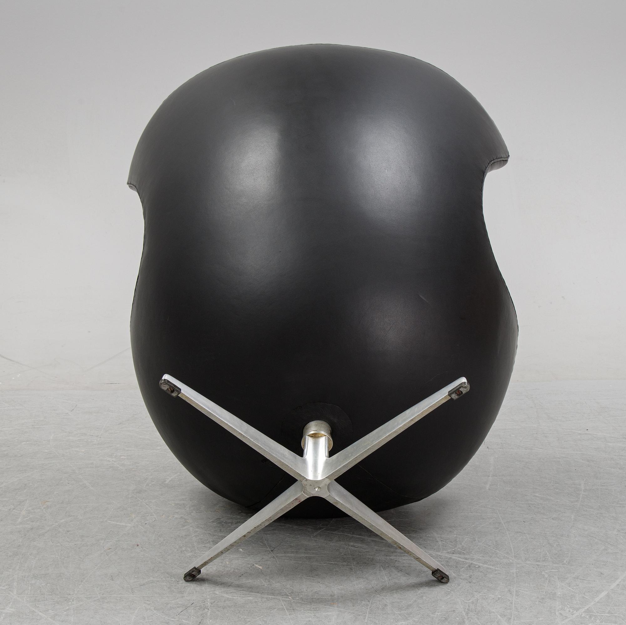 Arne Jacobsen, , "Ägget", fåtölj, model 3316, Fritz Hansen, Danmark.