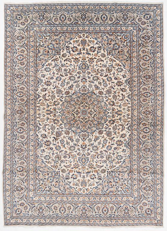 Matta, Keshan, ca 408 x 392 cm.