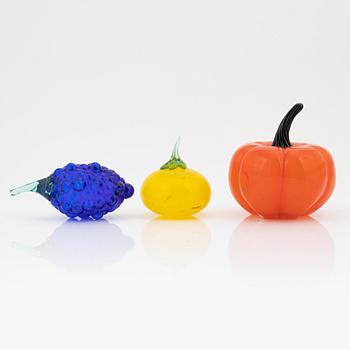 Skulpturer, 6 st, glas, bl.a. Gunnel Sahlin för Kosta Boda.