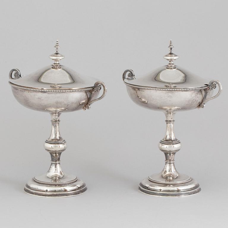 A PAIR OF SWEDISH SILVER SUGAR BOWLS by Gustaf Möllenborg, Stockholm 1877.