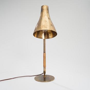 PAAVO TYNELL, BORDSLAMPA, 9212. Tillverkad av Taito. 1940-tal.