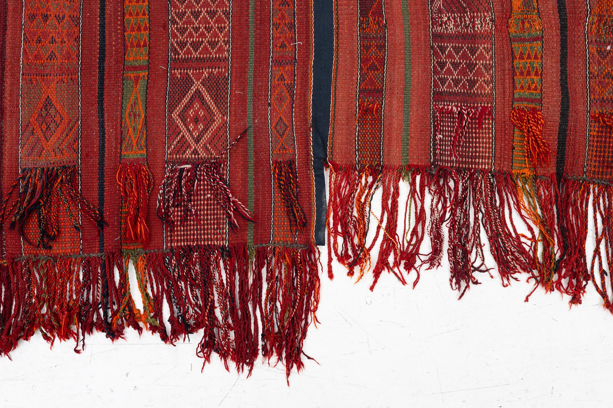 Kelim, approx. 340 x 180 cm.