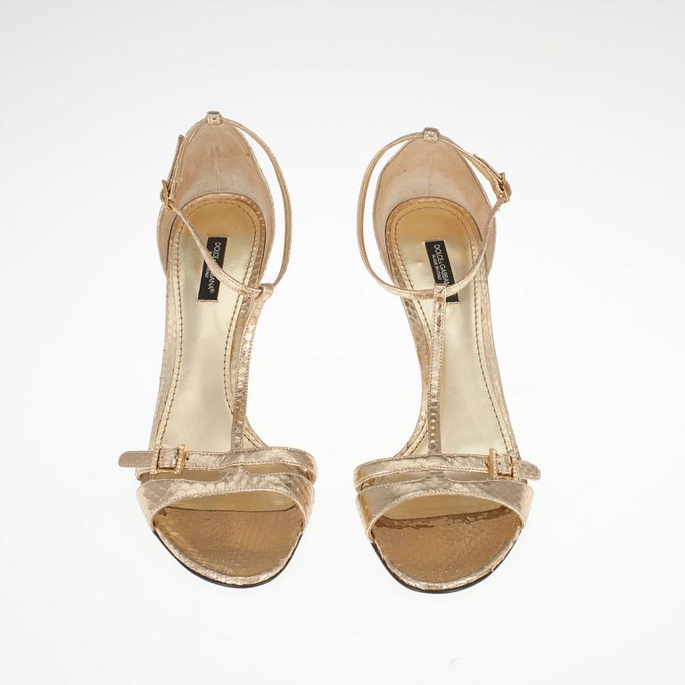 SKOR, T Strap, Dolce & Gabbana.