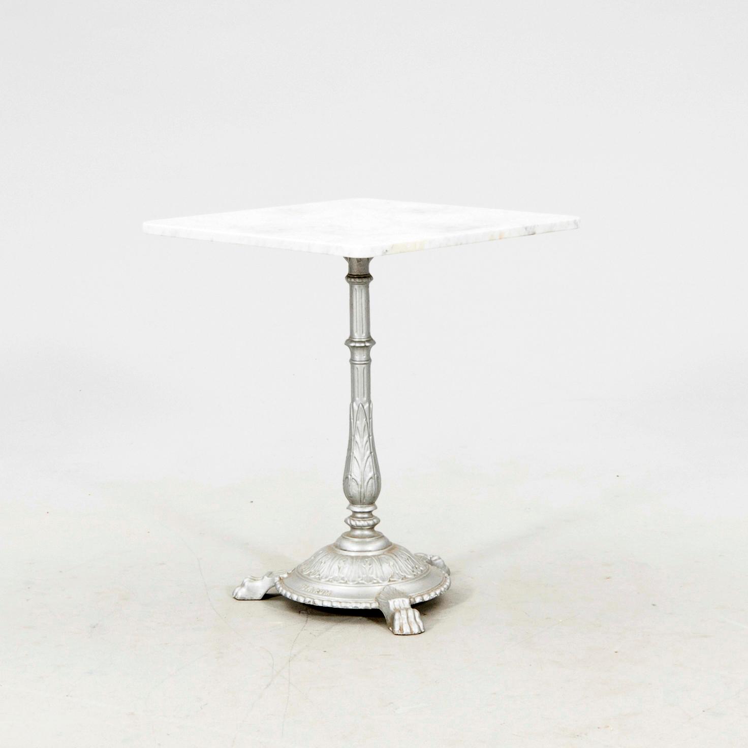 Cafébord Byarums bruk sent 1900-tal.