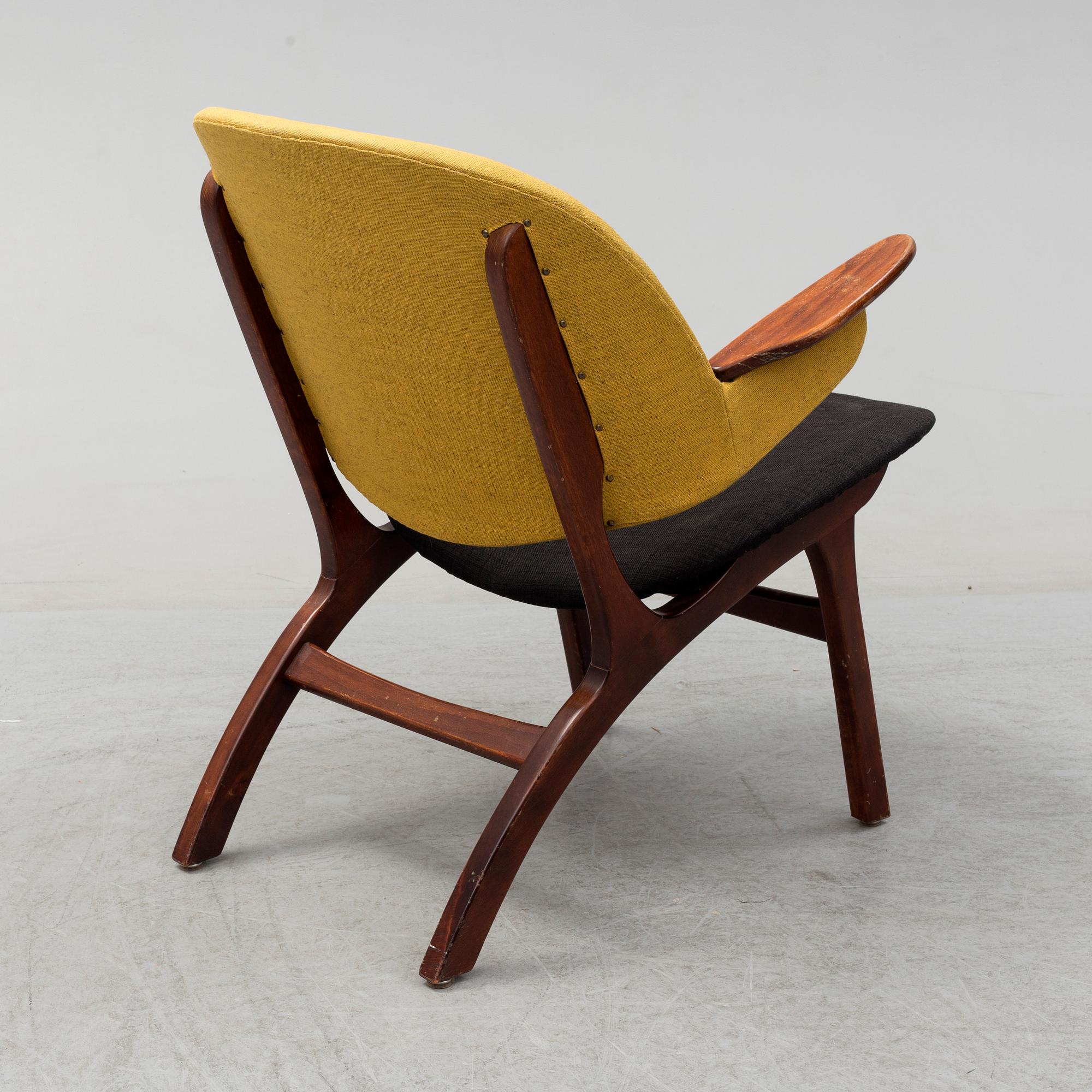 A mid 20th century easy chair model 33A by Carl Edward Matthes, Denmark.