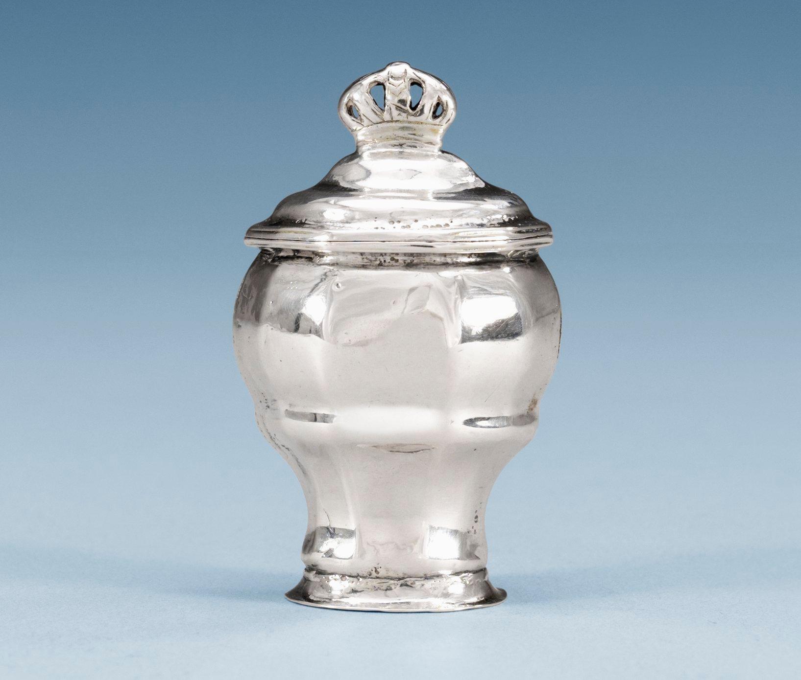 LUKTDOSA, av Andreas Rönnov, (verksam i Hälsingborg 1777-1802(-19)). Rokoko.