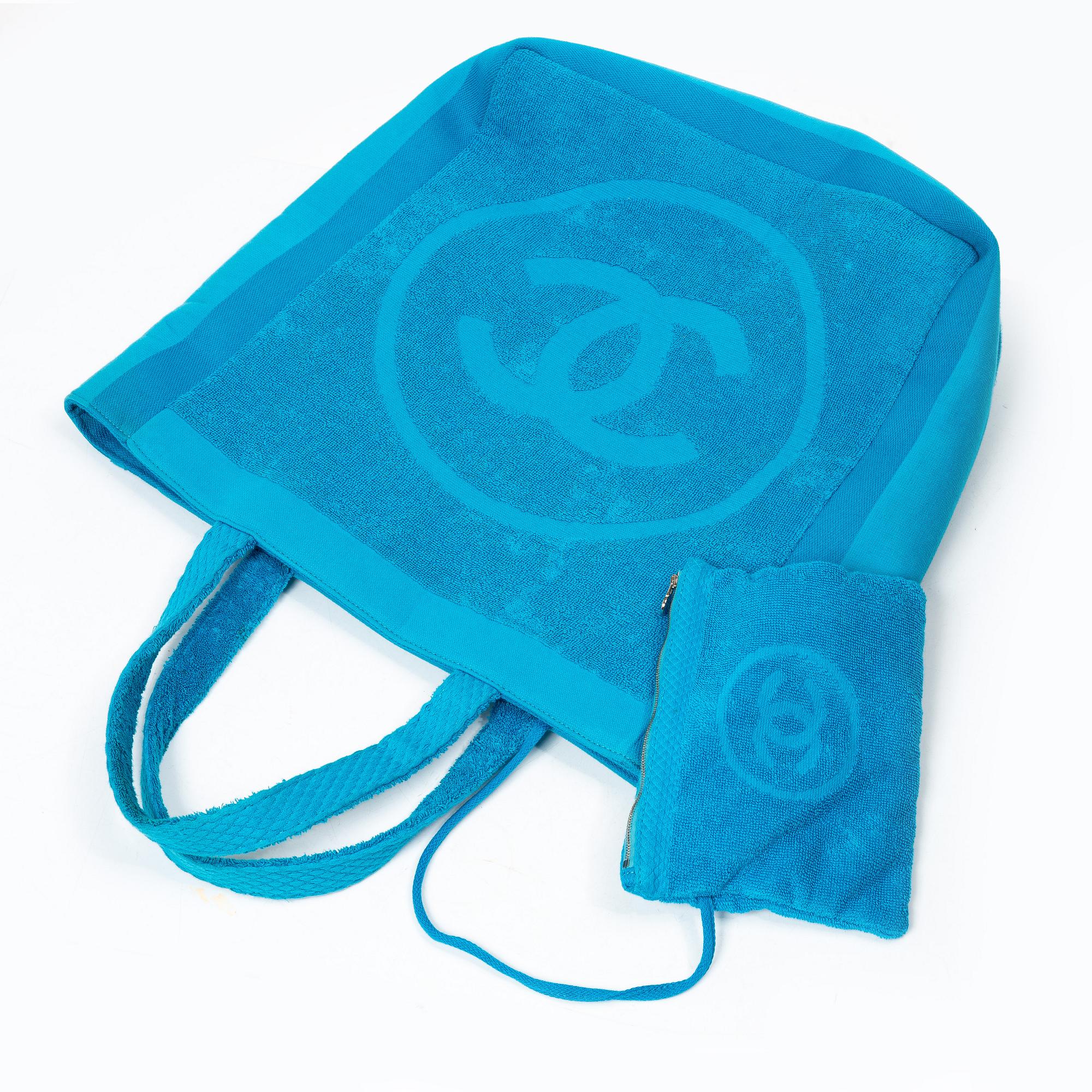 Chanel, beach bag.