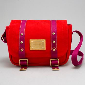 LOUIS VUITTON, väska, "Antigua Besace PM".