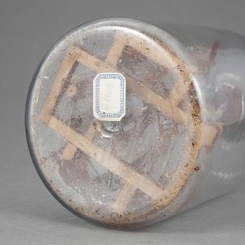 DIORAMA I GLASFLASKA, daterad 1763 enligt etikett med signaturen J? Ström.