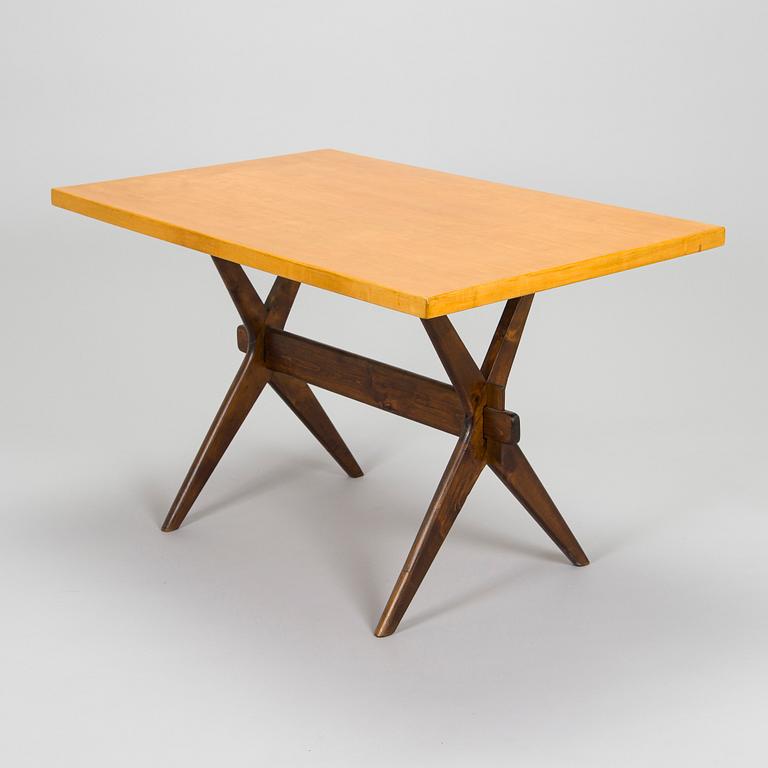 Ilmari Tapiovaara, 1940s X-legged table for Keravan Puuteollisuus, Finland.