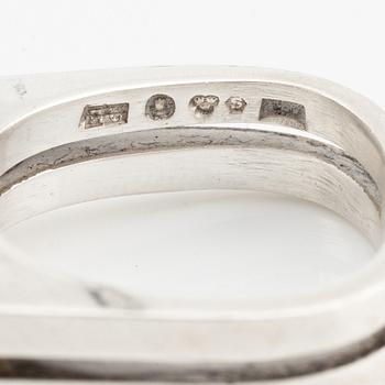 Rey Urban, brosch samt ring, silver med bergkristall.