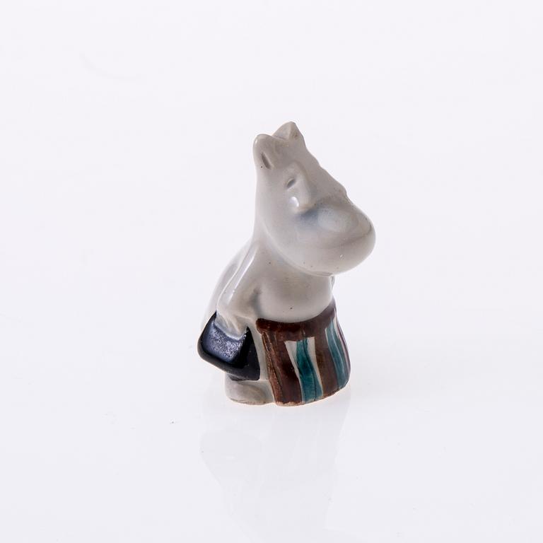 DOSA, trä, och MUMINFIGURINER, 3 st, keramik, Signe Hammarsten-Jansson, Arabia, 1950-tal.