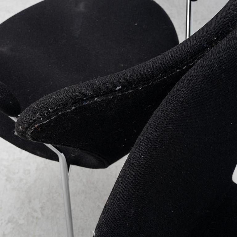 Arne Jacobsen, karmstolar, 4 st, "Sjuan", Fritz Hansen, 2000-tal.