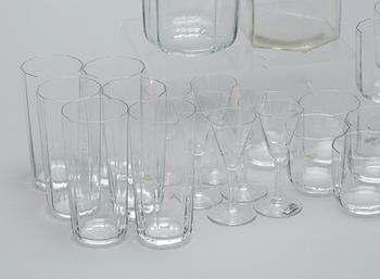 GLASSERVIS, 44 delar. Glas, "Oktav" Bertil Wallin, Boda.