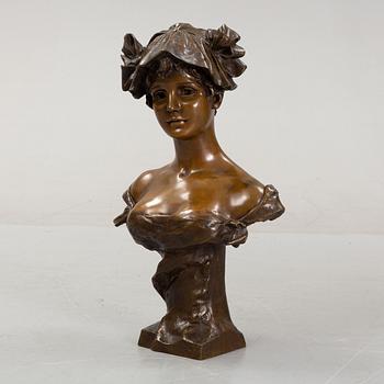 Georges van der Straeten, bust, patinated bronze, signed.