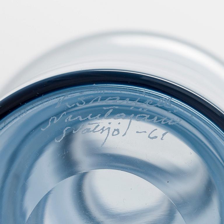 Kaj Franck, a decanter 'The Bells of Kremlin', signed K. Franck, Nuutajärvi, Notsjö -59 and -61.