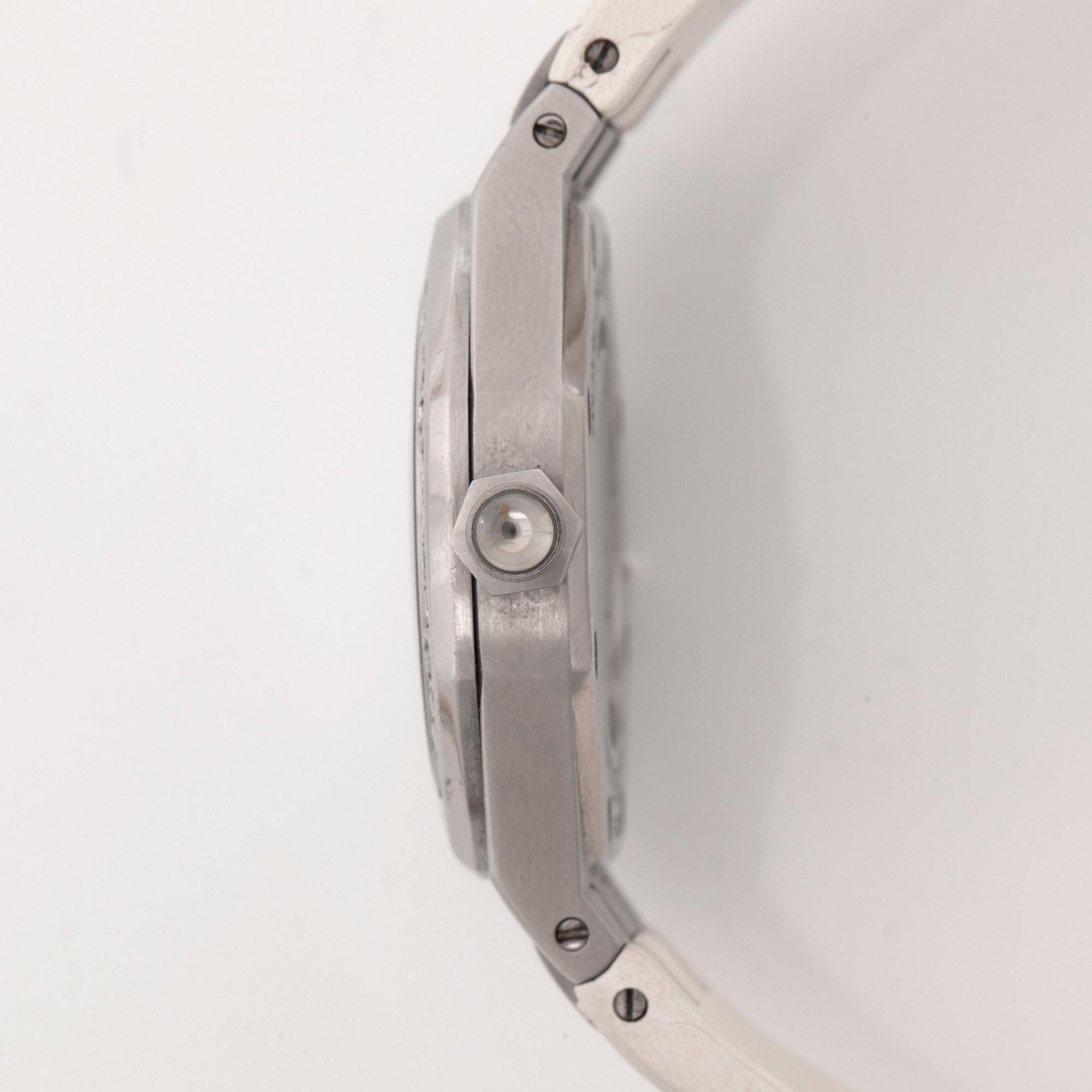 DAMUR, Audemars Piguet, Royal Oak Lady Alinghi, limited edition. Quartz. Ø 33 mm.