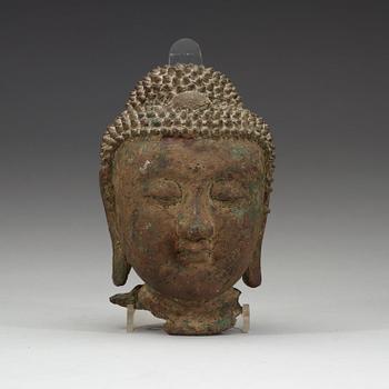 A bronze head of buddha, Ming dynasty (1368-1644).