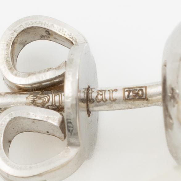 Örhängen 18K vitguld med odlade sötvattenspärlor och morganiter.