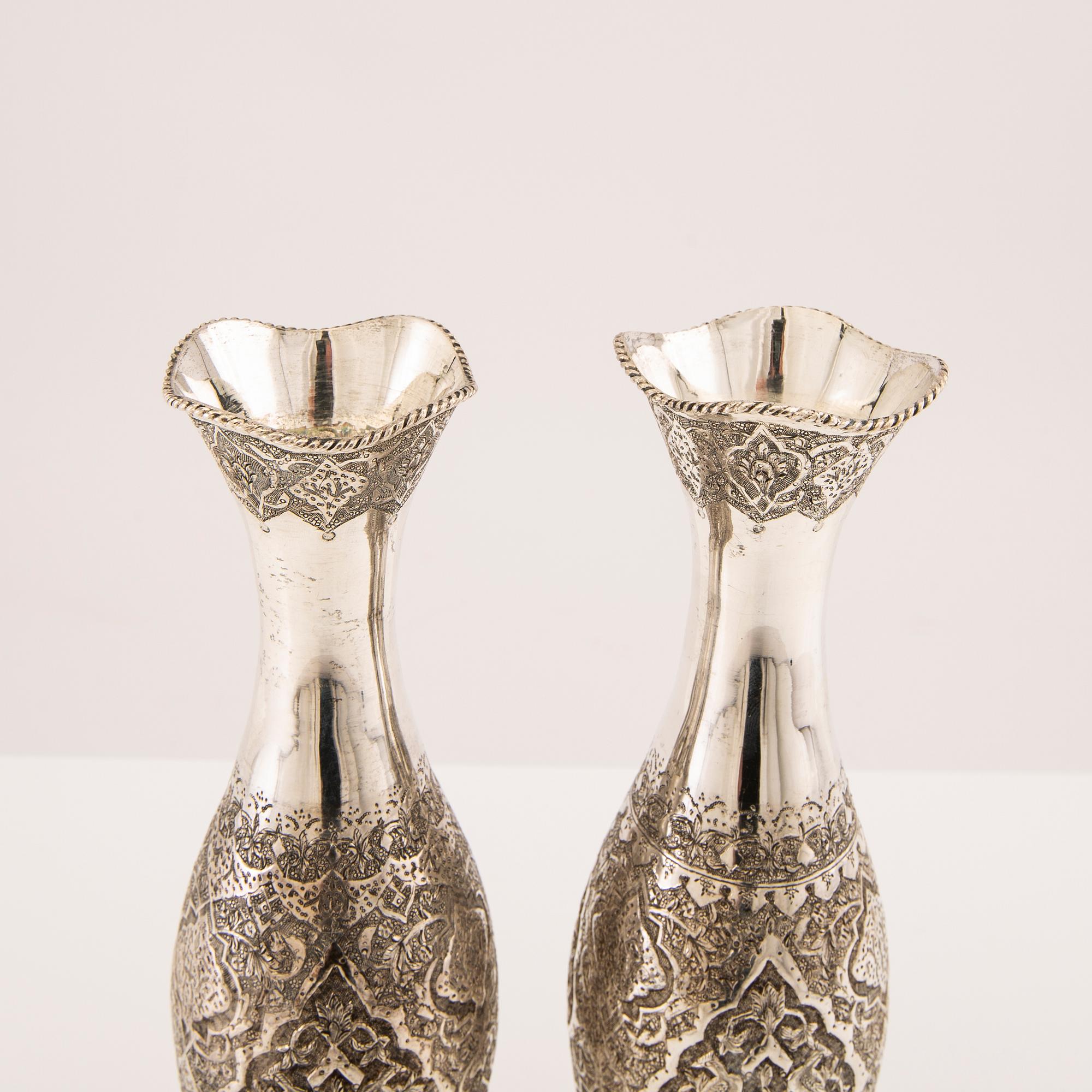 Vaser ett par Biryayi silver 1900-tal.