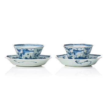 1167. Koppar med fat, ett par, porslin. Qingdynastin, Kangxi (1662-1722).