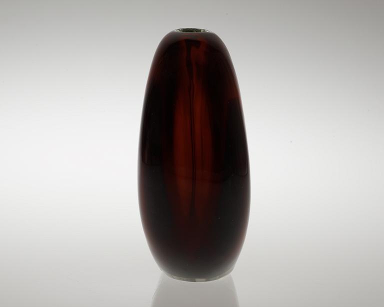 An Antonio da Ros glass vase, Cenedese, Murano, Italy 1980.