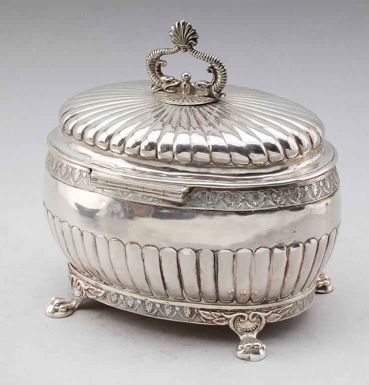 SOCKERSKRIN, silver, Carl Wilhelm Troselius, Stockholm 1825-1842. Vikt ca 660 gram.