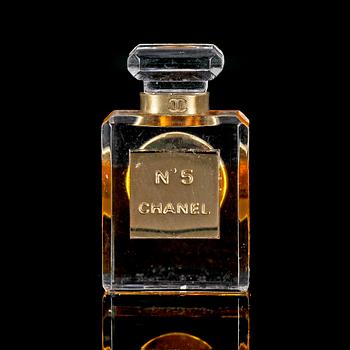 A brooch by Chanel, spring 2005.