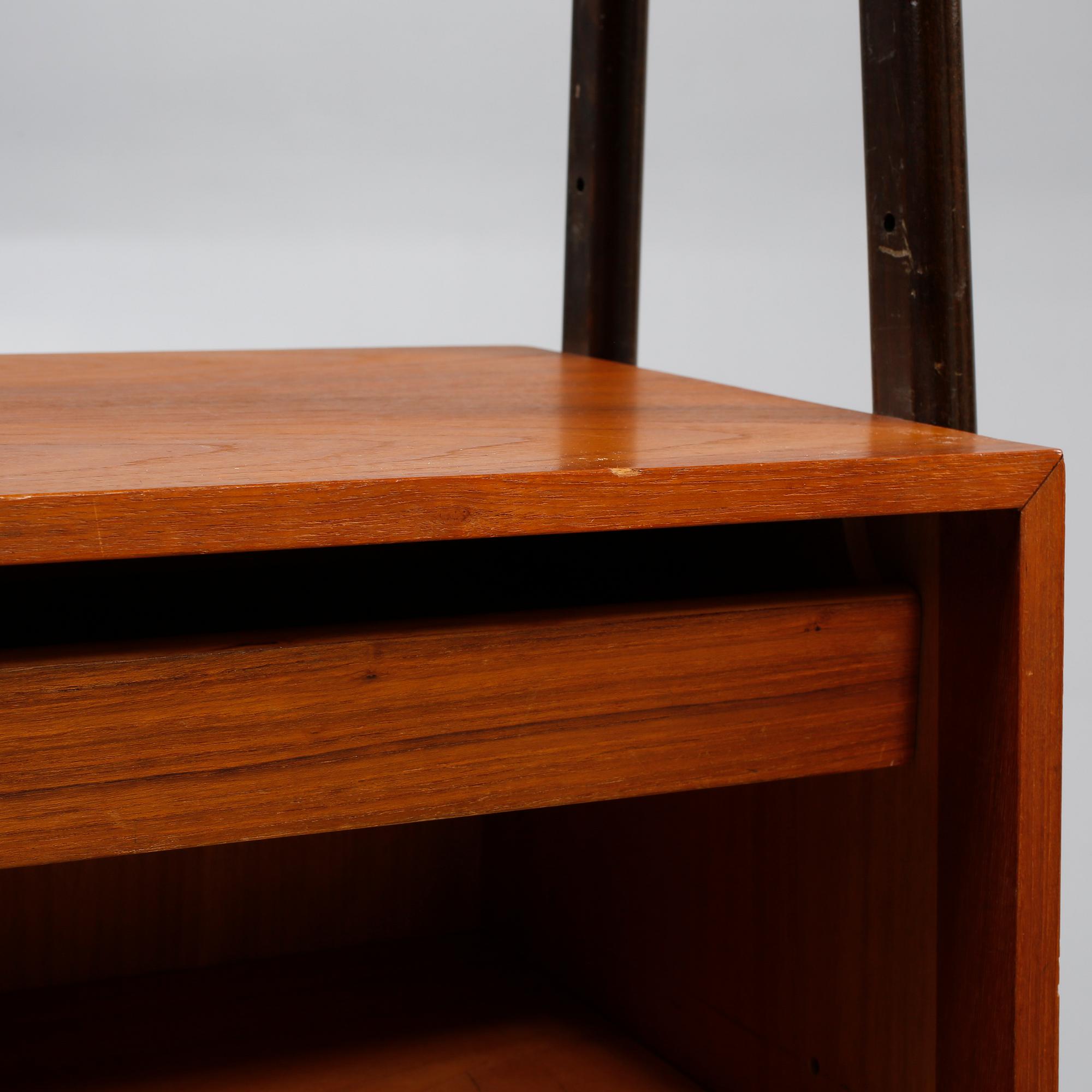 HYLLA, Virserums Nya Möbelfabrik, Hultarp, omkring 1900-talets mitt.