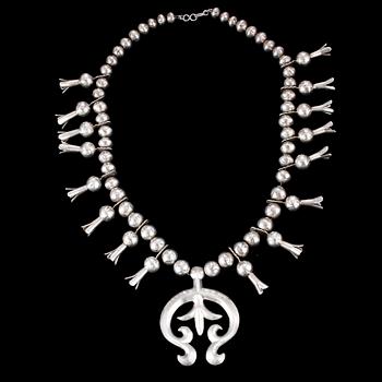 HALSSMYCKE, sterling silver. Vikt ca 190 gram.