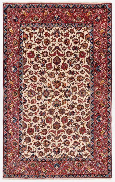 Matt Najafabad ca 335 x 210 cm.