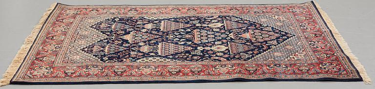 A rug, semi-antique, Kashan, ca 206,5 x 134,5 cm.