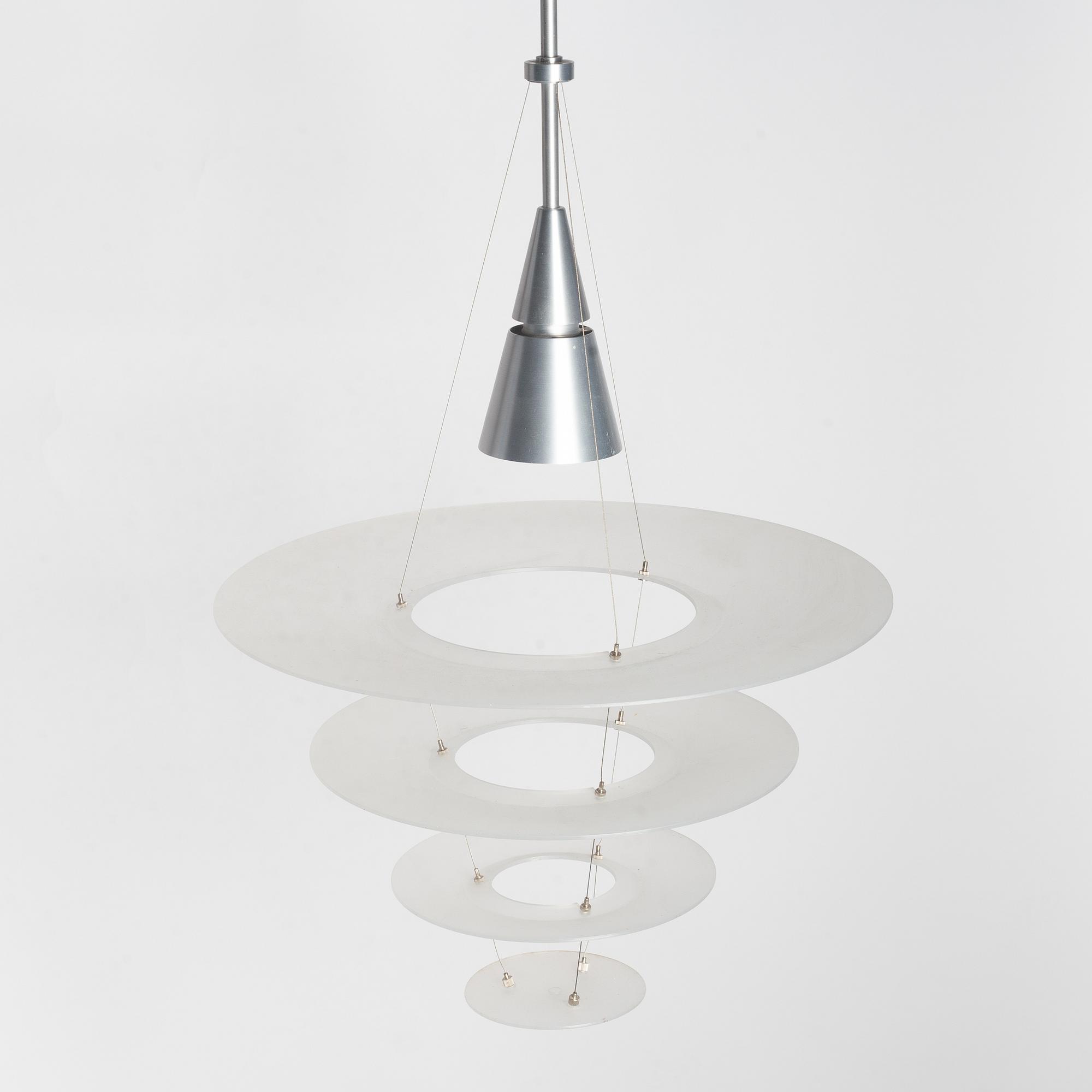 Shoichi Uchiyama, taklampa, "Enigma", Louis Poulsen, Danmark, sent 1900-tal.