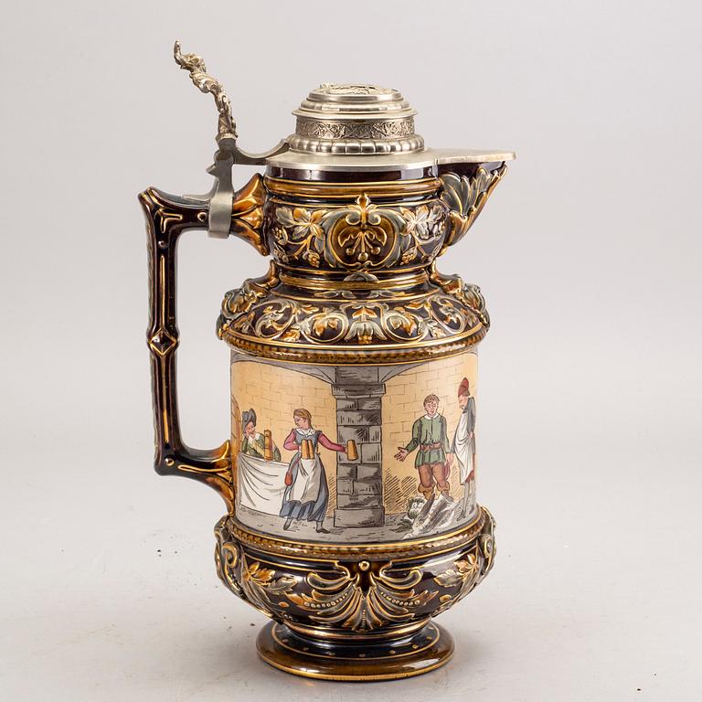 A Rörstrand majolica jug around 1900.