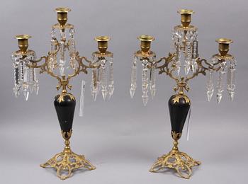 KANDELABRAR, ett par, oskarianska, sent 1800-tal.