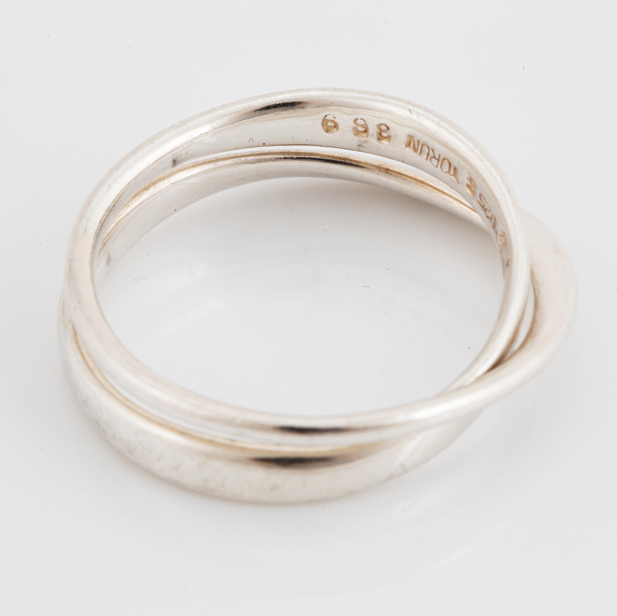 VIVIANNA TORUN BÜLOW-HÜBE, för Georg Jensen, ring Möbius, nr 369. Silver.