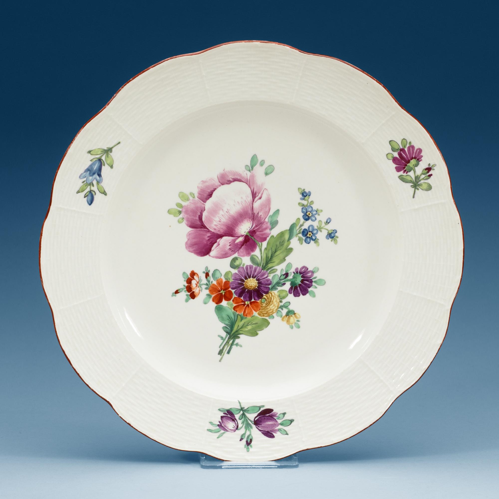 A matched set of eight Russian dinner plates, Imperial porcelianmanufactory, St Petersburg, 18th Century.