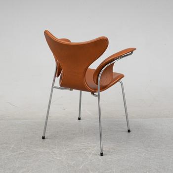 Arne Jacobsen, a 'Lily' leather chair, Fritz Hansen, Denmark.