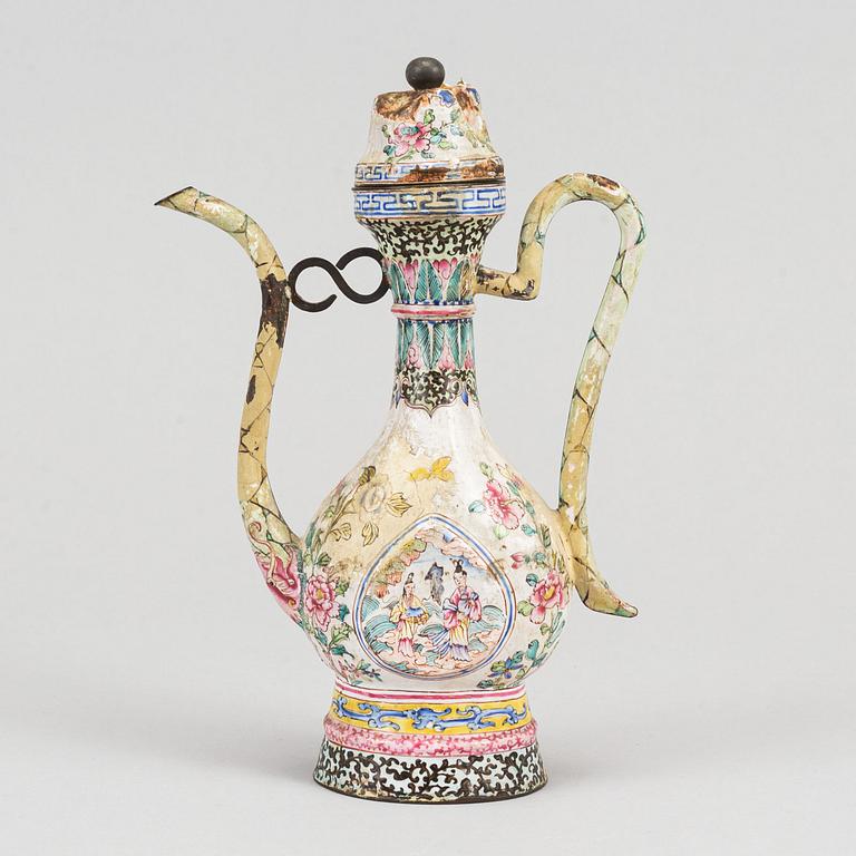 An enamel on copper coffee pot with cover, Qing dynasty, 18th Century.