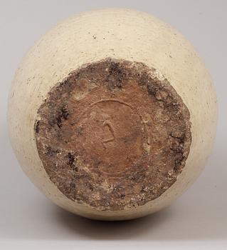 A large Cizhou jar, Song dynasty (960-1279).